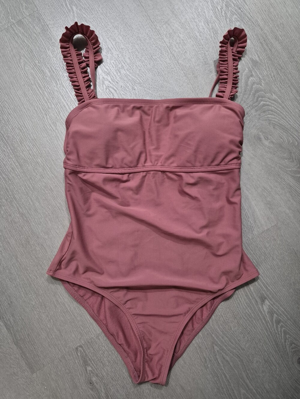 Kona Sol Women's Square Neck Ruffle Shoulder Pink One Piece Swimsuit Size M